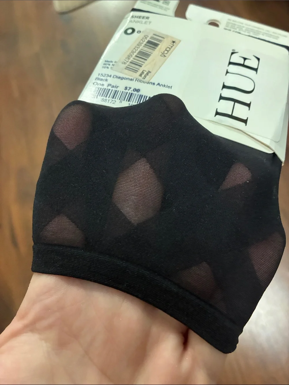 NEW HUE Women’s Sheer Anklet Socks Black Diagonal Ribbons MACY’S